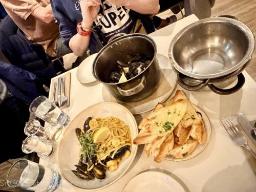 2025UnitedKingdom 726