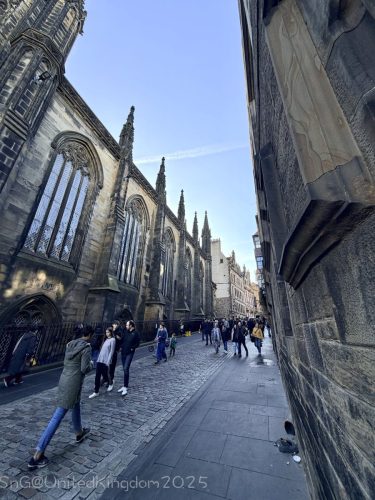 2025UnitedKingdom 831