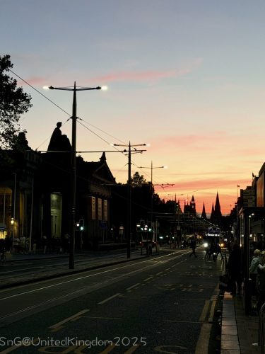 2025UnitedKingdom 855