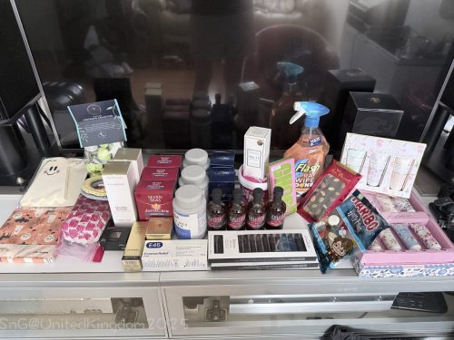 2025UnitedKingdom 879